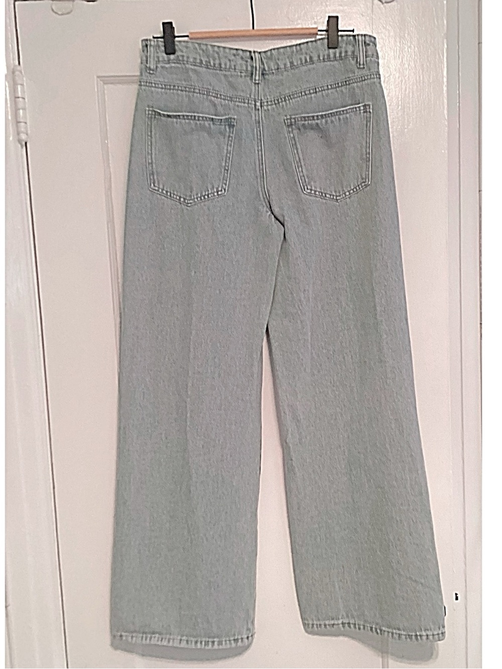 Edikted Raelynn Low Rise Baggy Jeans - Picture 9 of 9